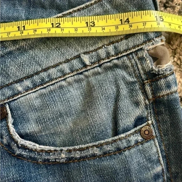 Version Sud Distressed Camo Denim Jeans - Picture 5 of 8